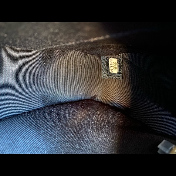 SOLD❌Authentic Chanel New Medium Boy Bag - Picture 10 of 11